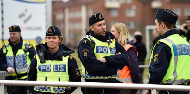 الشرطة السويدية تعتقل أشخاص بعد الاشتباه في حادث إطلاق نار بمنطقة تتواجد بها سفارة إسرائيل