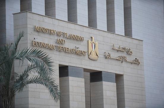 وزارة التخطيط تستعرض خطة المواطن الاستثمارية لمحافظة السويس لعام 23/2024