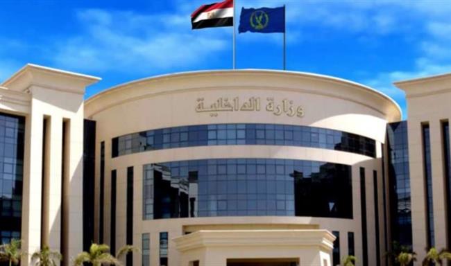 كشف ملابسات فيديو لشخص زعم استبدال أمواله بمطار القاهرة