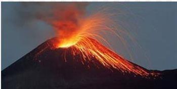   إجلاء سكان 7 قرى بإندونيسيا جراء ثوران بركان جبل إيبو