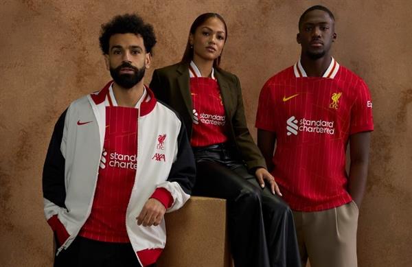 ليفربول يكشف عن قميص الفريق للموسم الجديد 2025/2024.. صور