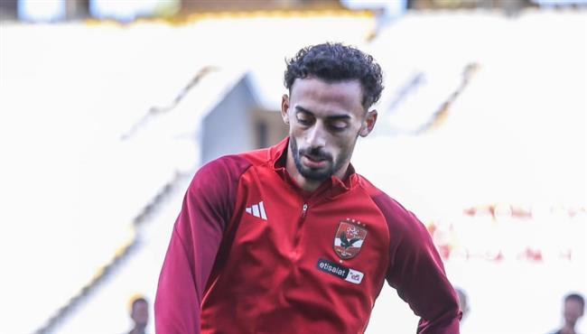 الدوري المصري .. طبيب الأهلي يكشف تفاصيل إصابة أحمد عبد القادر