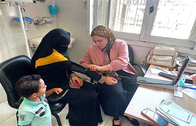 البحيرة .. تقديم خدمات طبية وبيطرية وتوعوية مجانية خلال قافلة بـ مركز الدلنجات