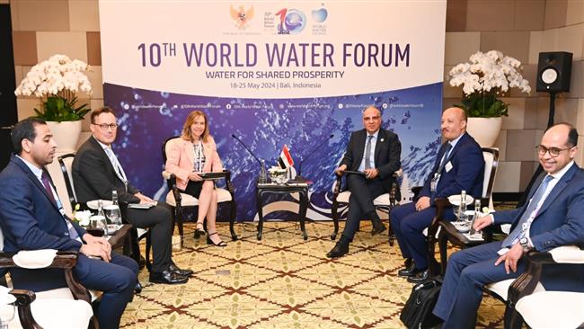 المنتدى العالمي العاشر للمياه .. "سويلم" يلتقي أمين عام المنظمة العالمية للأرصاد الجوية