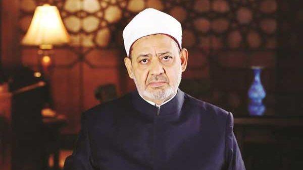 شيخ الأزهر بالفارسية: نتضامن مع إيران وندعو الله أن يحيط الرئيس ومرافقيه بحفظه