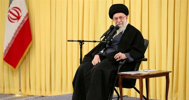 "خامنئي" يعلن الحداد 5 أيام على وفاة الرئيس الإيراني ووزير الخارجية