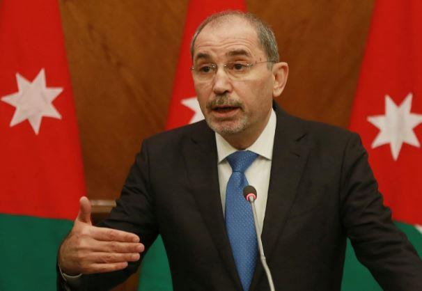 وزير خارجية الأردن يؤكد لنظيره الإيراني الحرص على استمرار التواصل ويعبر عن حزنه لوفاة رئيسي