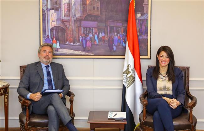 وزيرة التعاون تلتقي السفير الإيطالي لبحث زيادة آليات دعم القطاع الخاص