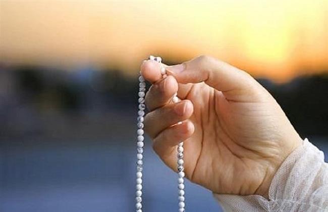 هل يجوز ترديد الأذكار وأنا مشغول في العمل؟ 