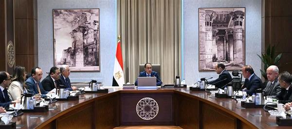 مدبولي يلتقي أعضاء المجلس التصديري وغرف الصناعات الغذائية