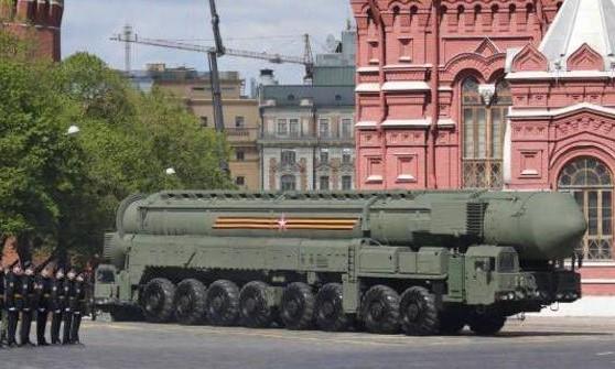 الدفاع الروسية: روسيا بدأت المرحلة الأولى من تدريبات الأسلحة النووية