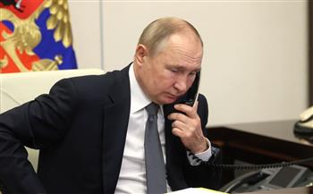   الرئيس الروسي يناقش هاتفيًا مع نظيره الأوزبكي سبل تعزيز التعاون بين بلديهما