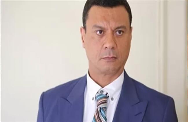 عباس أبو الحسن يصدر بيانا بعد اصطدام سيارته بسيدتين فى الشيخ زايد