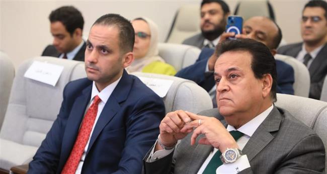وزير الصحة يفتتح الجلسة الأولى من الدورة التدريبية "الكبسولات الإدارية في الإدارة المعاصرة"
