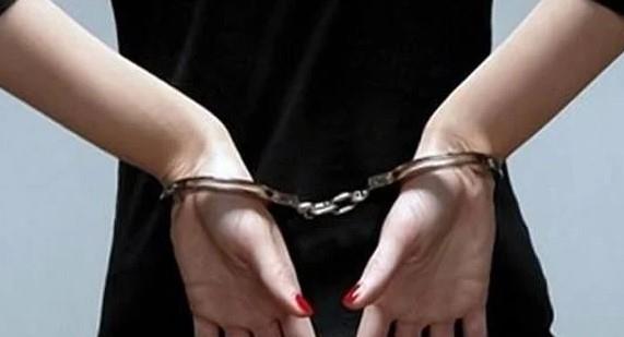 ضبط سيدة لإدارتها كيانا تعليميا وهميا بدون ترخيص بالمنيا 