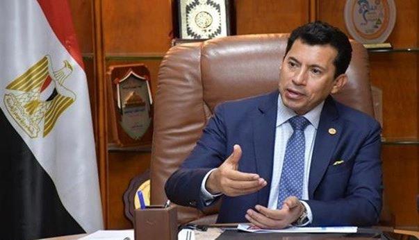 وزير الرياضة يطمئن على جاهزية استاد القاهرة لنهائي دورى أبطال إفريقيا