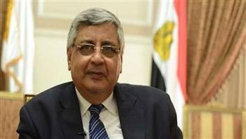 عوض تاج الدين: إنشاء مصنع بشراكة مصرية أسبانية لإنتاج جميع مشتقات البلازما في مصر