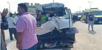   إصابة 18 شخصا في تصادم ميكروباص مع سيارتين ملاكي بطريق القاهرة - الإسكندرية الصحراوي