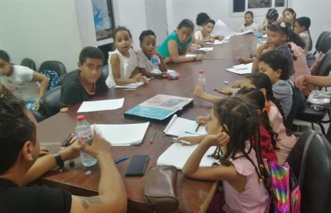 حزب المصريين ينظم دورة تدريبية في «فنون الرسم» بالبحر الأحمر | صور