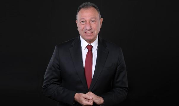 الخطيب يهنئ رجال يد الأهلي بالفوز ببطولة الدوري