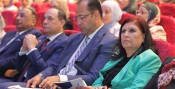   قومي المرأة يشارك في مؤتمر "سيدات المنصة والجمهورية الجديدة" بجامعة عين شمس
