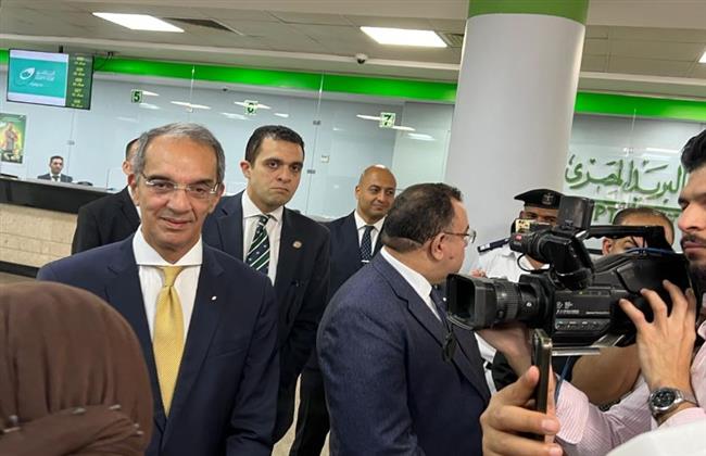 وزير الاتصالات يفتتح مكتب بريد الإسماعيلية الرئيسي ومبنى المنطقة بعد التطوير