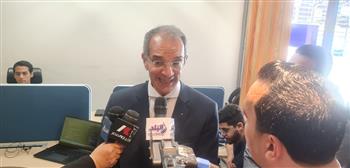   وزير الاتصالات يتفقد مركز إبداع مصر الرقمية في جامعة قناة السويس
