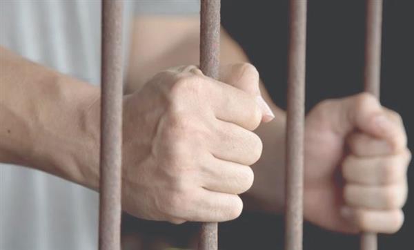 تجديد حبس قهوجى 15 يوماً لاتهامه بقتل عامل نظافة فى أوسيم