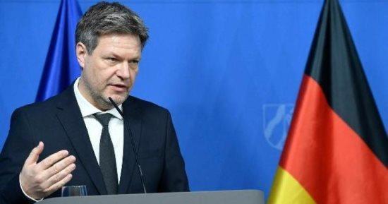 نائب المستشار الألماني: إسرائيل تجاوزت الحدود في غزة وعليها الالتزام بالقانون الدولي
