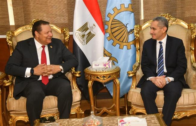 رئيس "الرقابة الصحية" يبحث التعاون لاعتماد المنشآت الصحية بالغربية