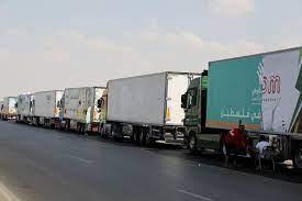 تضم مواد غذائية.. "إكسترا نيوز" داخل شاحنة مساعدات مصرية متجهة إلى غزة