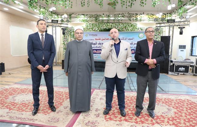 محافظ بني سويف يشهد احتفالية لتجهيز 26 عروسًا من الفئات الأولى بالرعاية