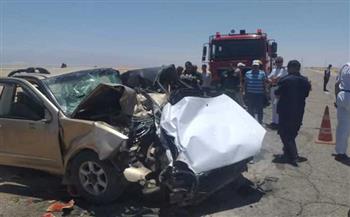   إصابة 8 أشخاص إثر حادث تصادم سيارتين بطريق الواحات الصحراوى