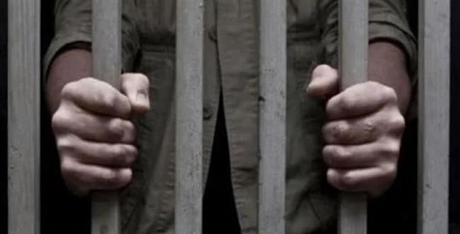 تجديد حبس سائق سيارة نقل صدم شخصين في النزهة