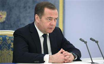 "ميدفيديف": العقوبات المفروضة على روسيا أدت إلى تحقيق إنجازات علمية