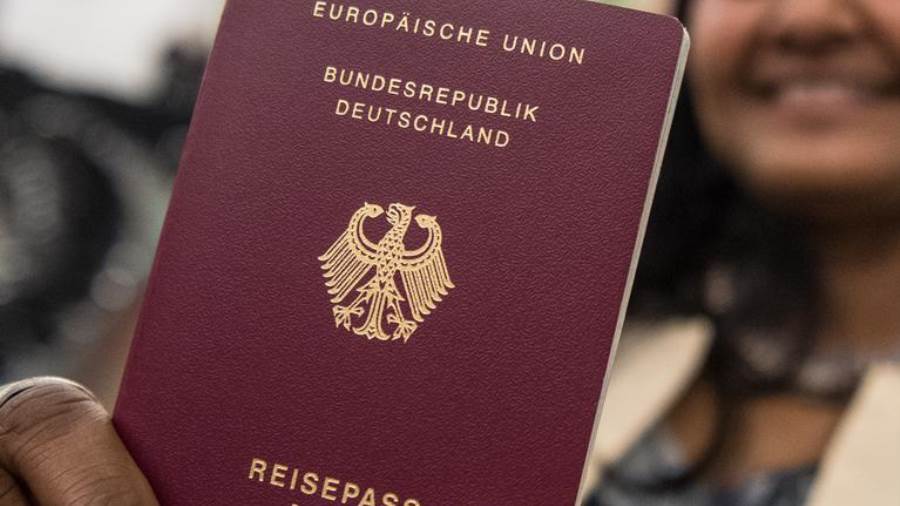 الأكبر منذ أكثر من 20 عامًا.. ألمانيا تمنح الجنسية لـ200 ألف شخص عام 2023