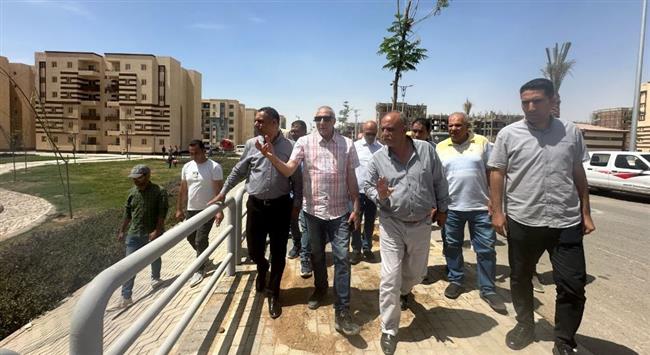 بالصور .. " غنيم " في الحدائق 