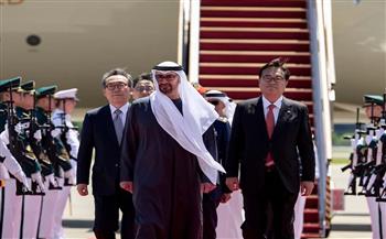   الرئيس الإماراتي يصل إلى كوريا الجنوبية في زيارة دولة تستمر يومين