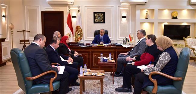 وزير العمل يلتقى سفير هولندا فى القاهرة