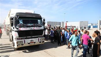   "إكسترا نيوز": دخول 155 شاحنة مساعدات إلى غزة عبر معبر كرم أبو سالم اليوم