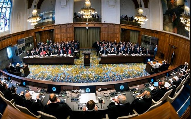 "الجارديان": تهديدات إسرائيل للمحكمة الدولية تثبت أنها دولة "مارقة"