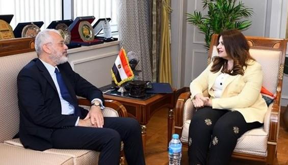 وزيرة الهجرة تستقبل السفير اليوناني لدى مصر لبحث تعزيز سبل التعاون في العديد من الملفات