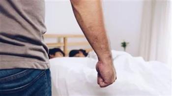 تحقيقات موسعة في ضبط سائق لزوجته بأحضان عشيقها بالمنيب