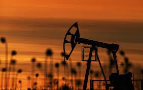   انهيار كبير في أسعار النفط خلال نهاية تعاملات الجمعة