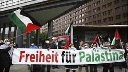 داعمون لحقوق الفلسطينيين بجامعة برن السويسرية يعودون للاعتصام مرة أخرى