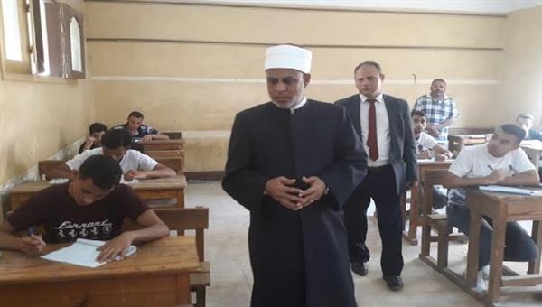غدًا.. 183 طالبًا وطالبة بالقسم العلمي يؤدون امتحان الثانوية الأزهرية بمطروح
