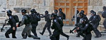   شرطة الاحتلال تعتقل حارس القنصل اليوناني من داخل كنيسة القيامة