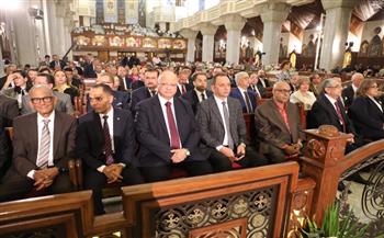   محافظ القاهرة يشهد احتفال البابا تواضروس الثاني بعيد القيامة