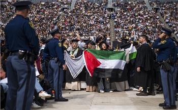   احتجاج مناهض للحرب في غزة وسط أجواء حفل التخرج بجامعة ميشيجان الأمريكية