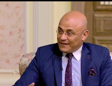 أستاذ اقتصاد: تعديل نظرة "فيتش" لـ مصر تخفض مخاطر التمويل الخارجي